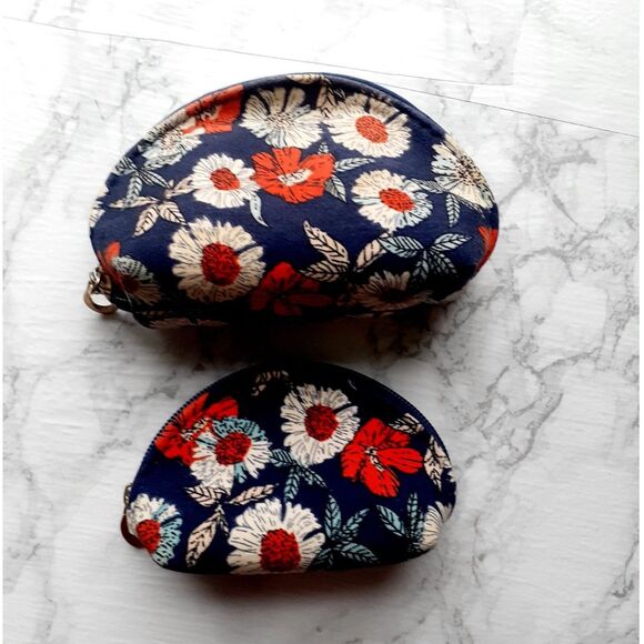 Coin Change Purse Wallet Set of 2 Different Sizes Navy Red White Floral Design - Picture 2 of 7